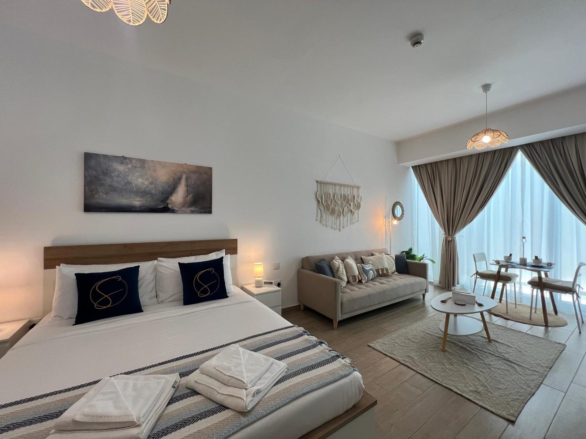 Stylish In Mayan 2, Yas Island Apartment *